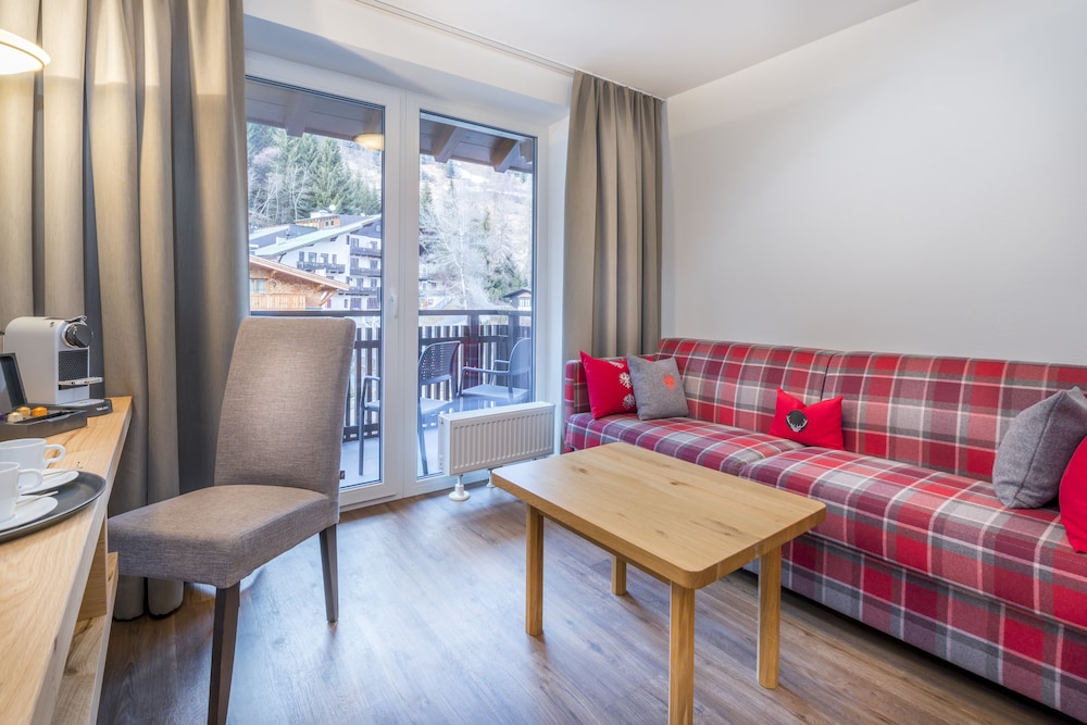 Classic Double Room, 1 Bedroom, Mountain View photo 1