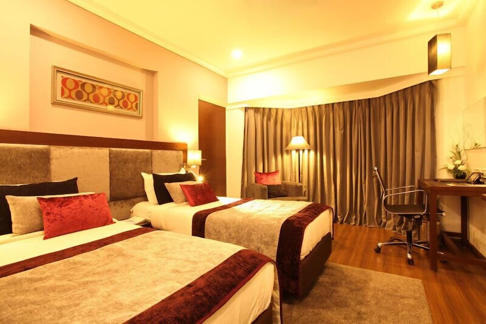Deluxe Room - Photo 4