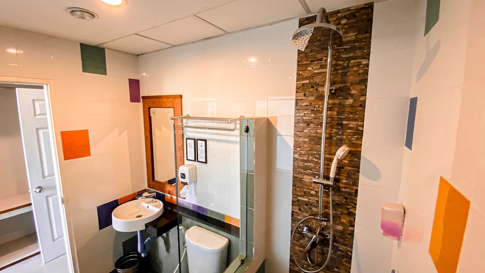 Standard Double Room, 1 Bedroom, Non Smoking photo 2
