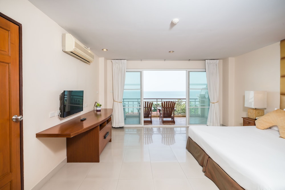 Junior Suite Sea View- No Pets Allowed - Photo 2