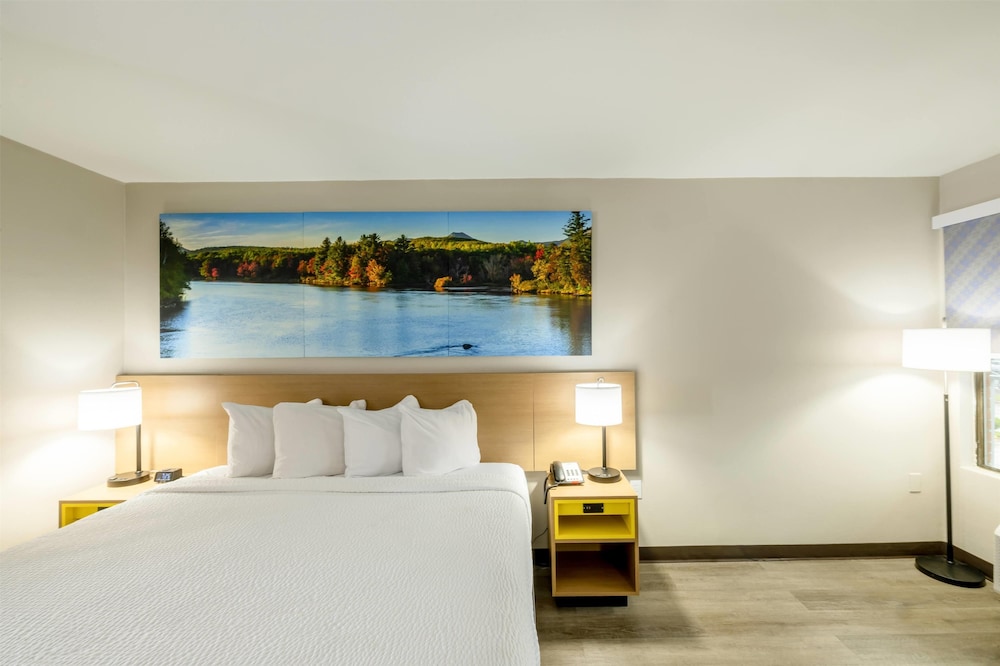 1 King Bed, Superior Room, Non-Smoking - Photo 5