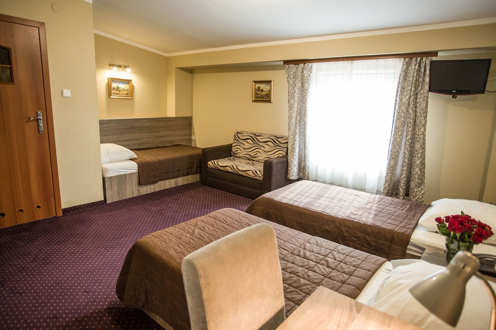 Standard Triple Room - Photo 3