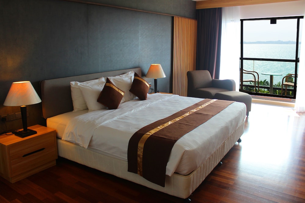 Deluxe Room - Photo 1