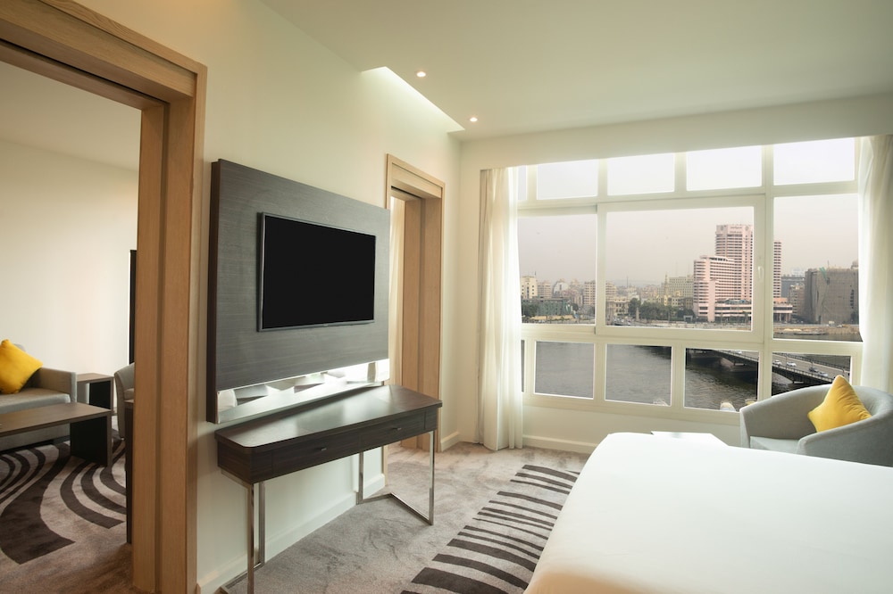 Superior Suite, 1 Double Bed with Sofa bed - Photo 9