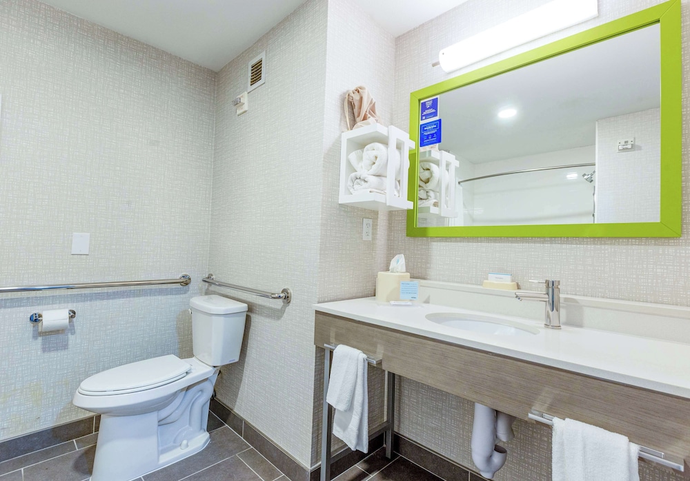 Room, Accessible - Photo 2