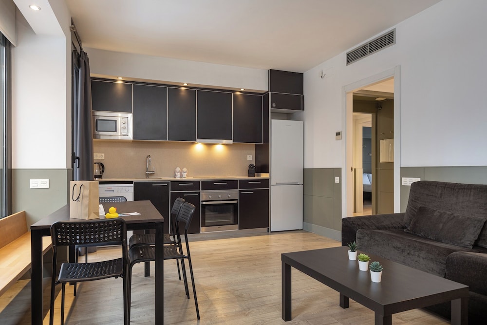 Deluxe Apartment, 2 Bedrooms photo 3