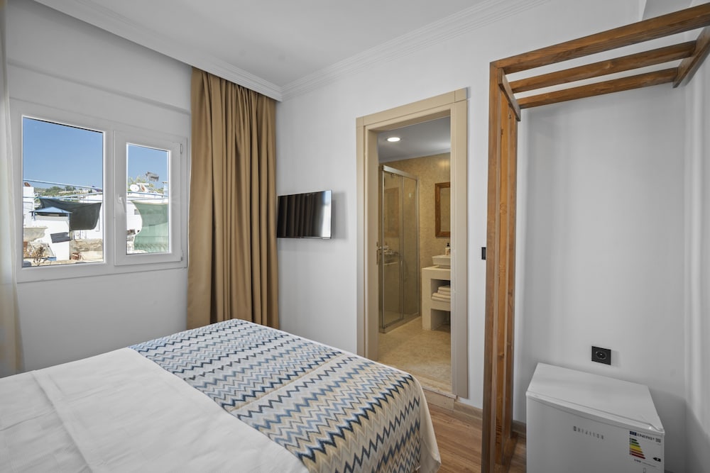 Standard Room photo 3