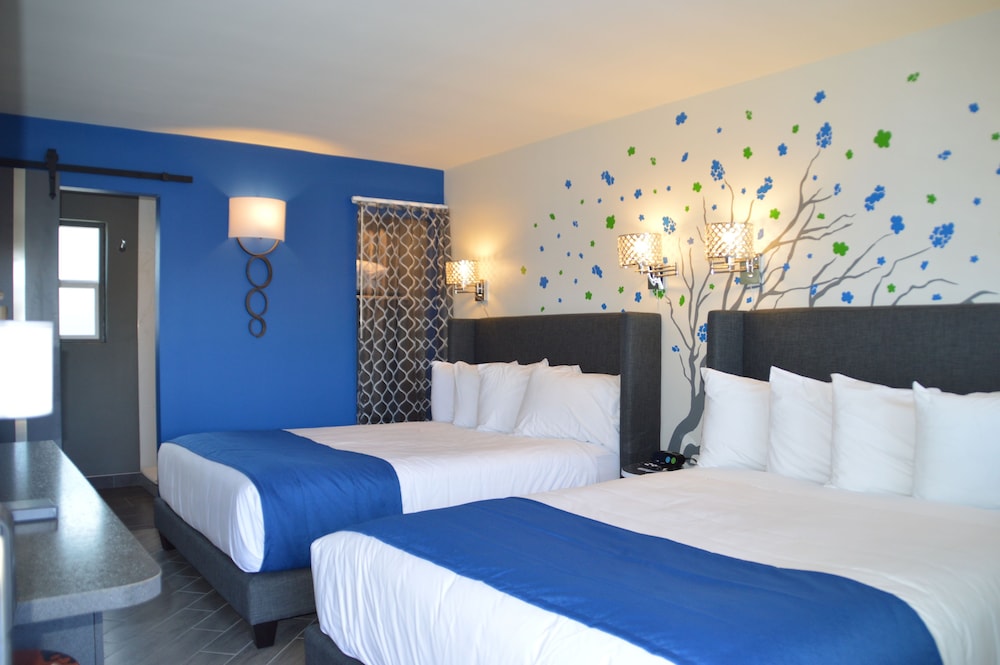Suite, Multiple Beds photo 2