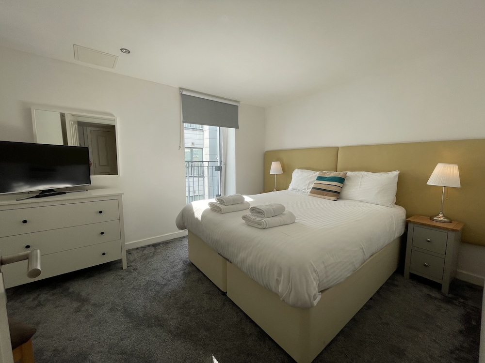One Bedroom with sofabed photo 2