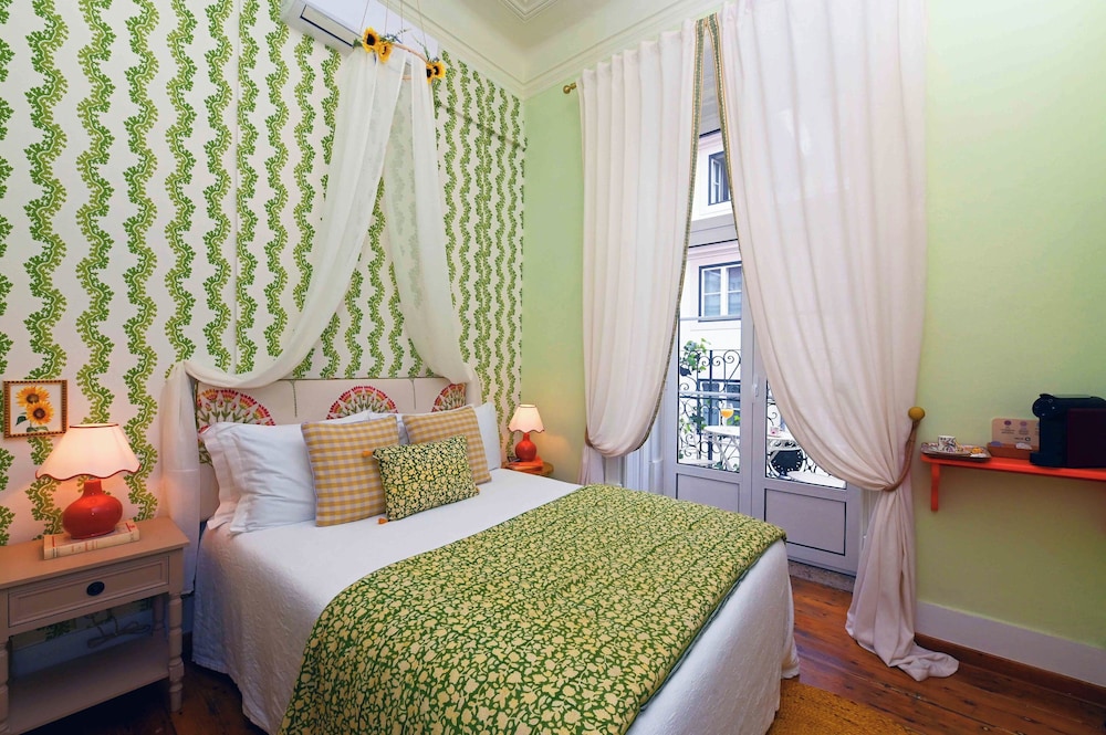Standard Single Room, 1 Double Bed, Balcony, River View