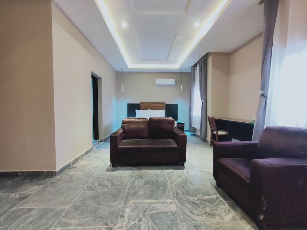 Residency Executive Suite