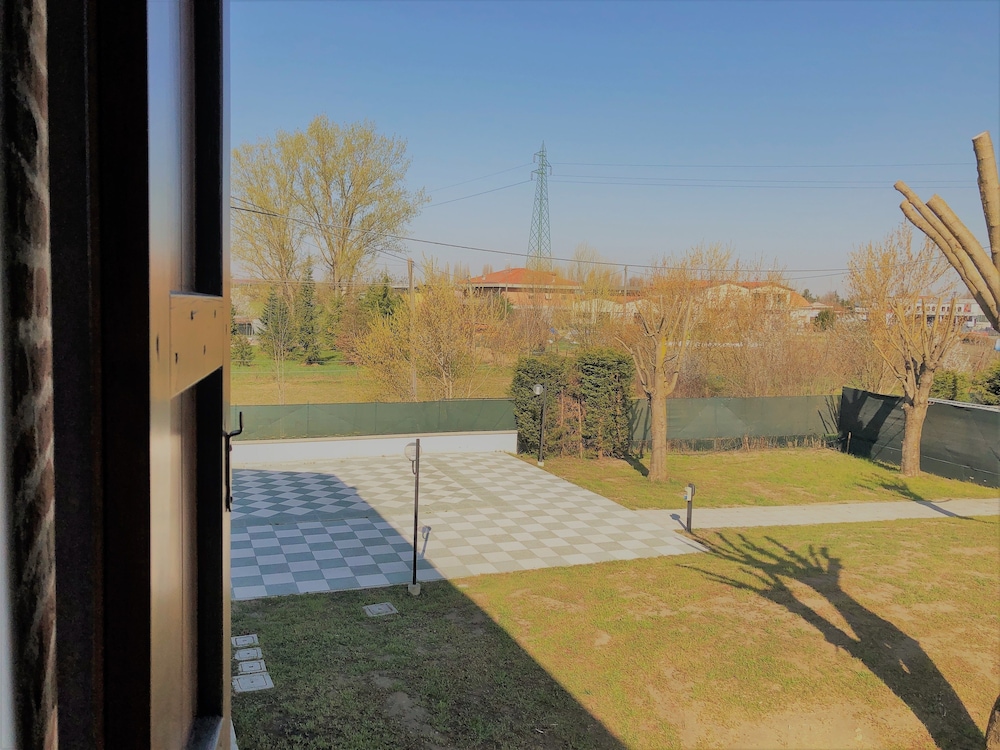 Classic Double Room, Garden View photo 3