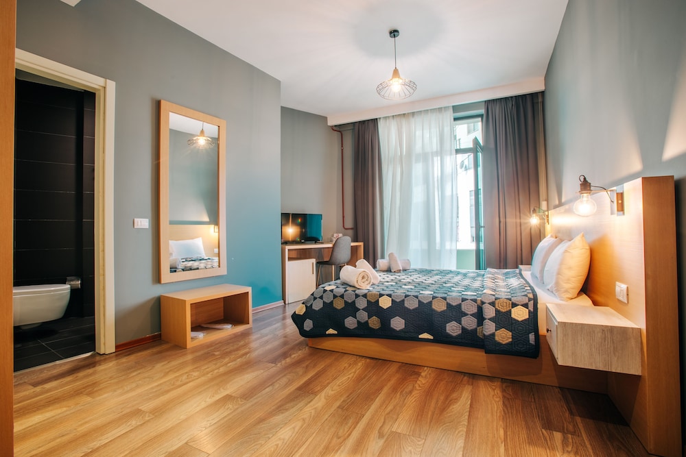 Standard Double Room, Balcony, Courtyard View photo 1