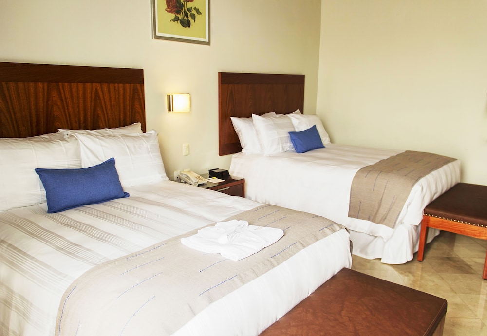 Superior Room, 2 Double Beds photo 3