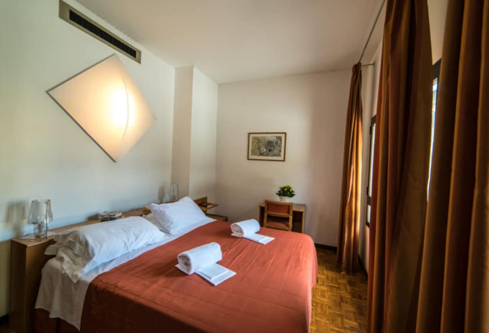 Double Room (Small)