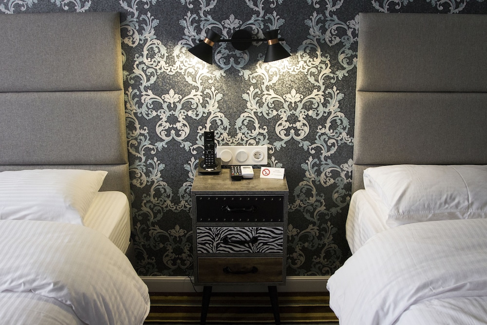 Deluxe Twin Room photo 3