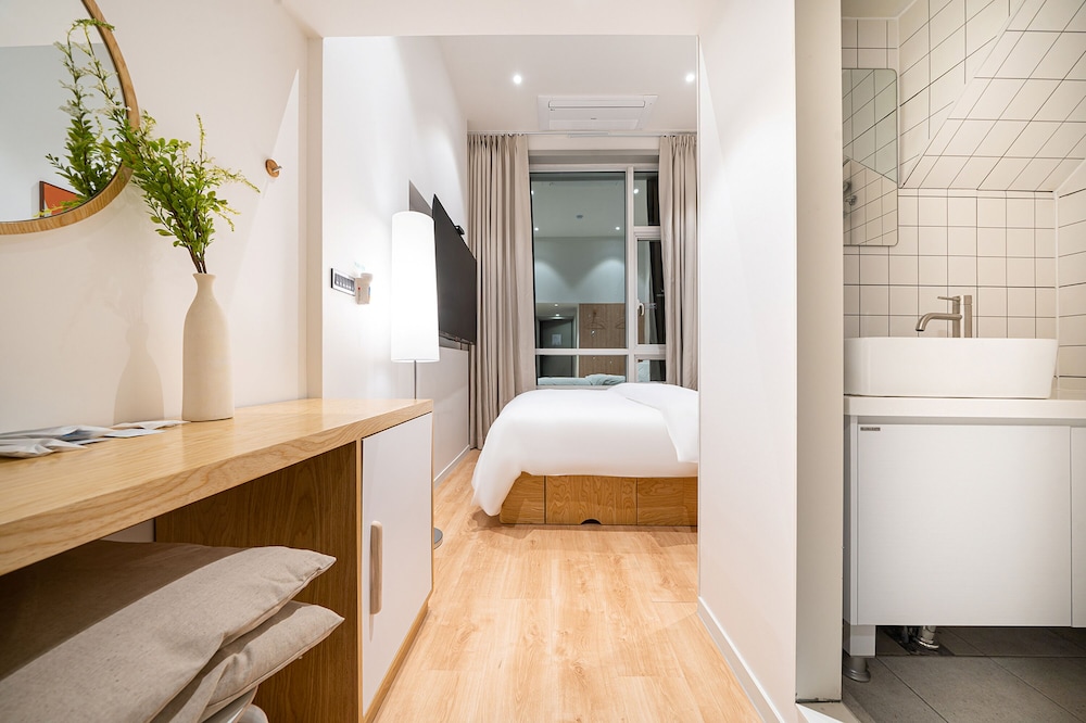 Standard Double Room - Photo 1