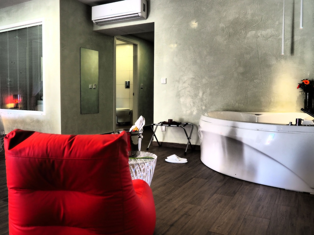 Room (Superior Suite) photo 2