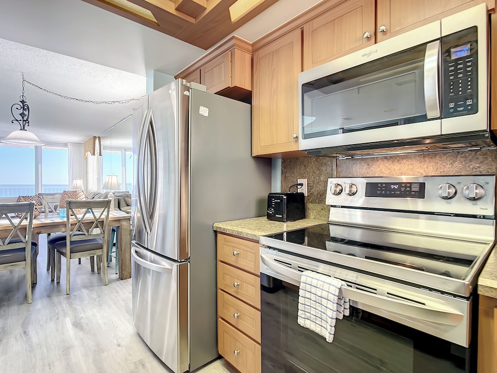 Standard Suite, City View photo 1