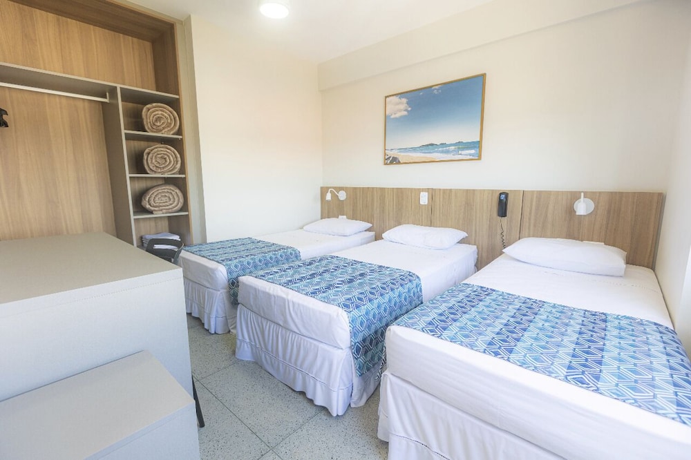 Standard Room, 3 Twin Beds, Air conditioning photo 1
