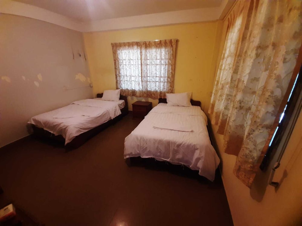 Deluxe Twin Room photo 1