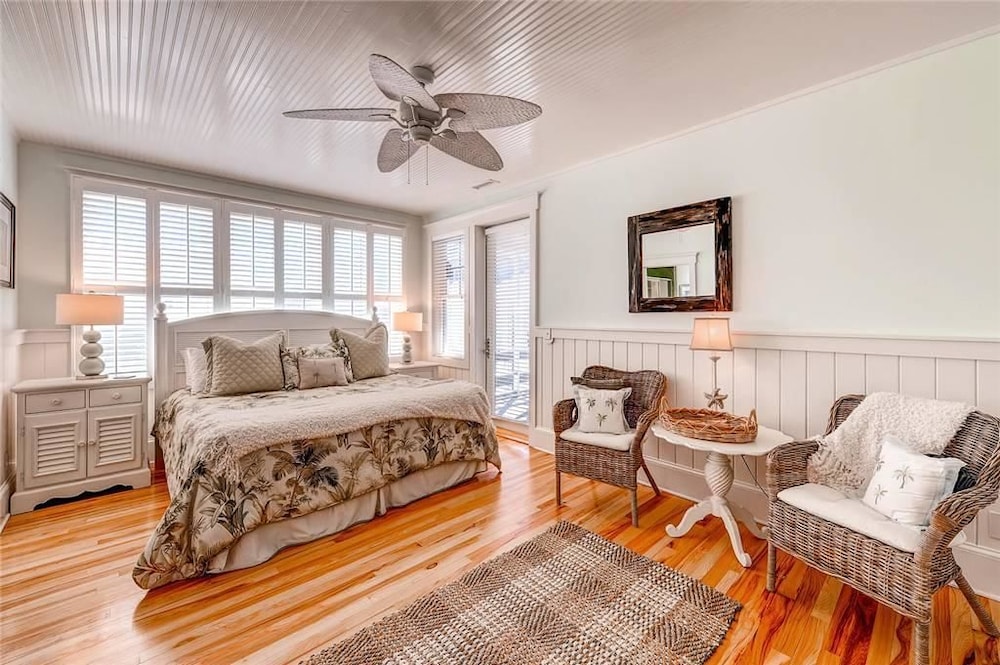 Family House, 6 Bedrooms, Ocean View, Sea Facing photo 3