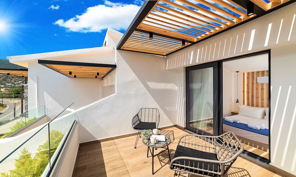 Deluxe Suite, 1 Bedroom, Private Pool, Mountain View