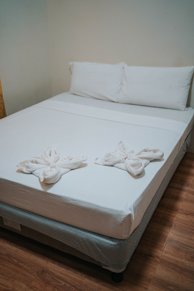Deluxe Room - Photo 1