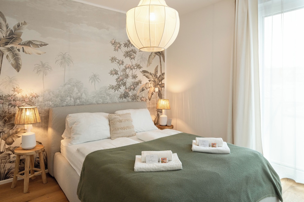 Design Apartment (Premium Boho Chic Dream with Terrace)