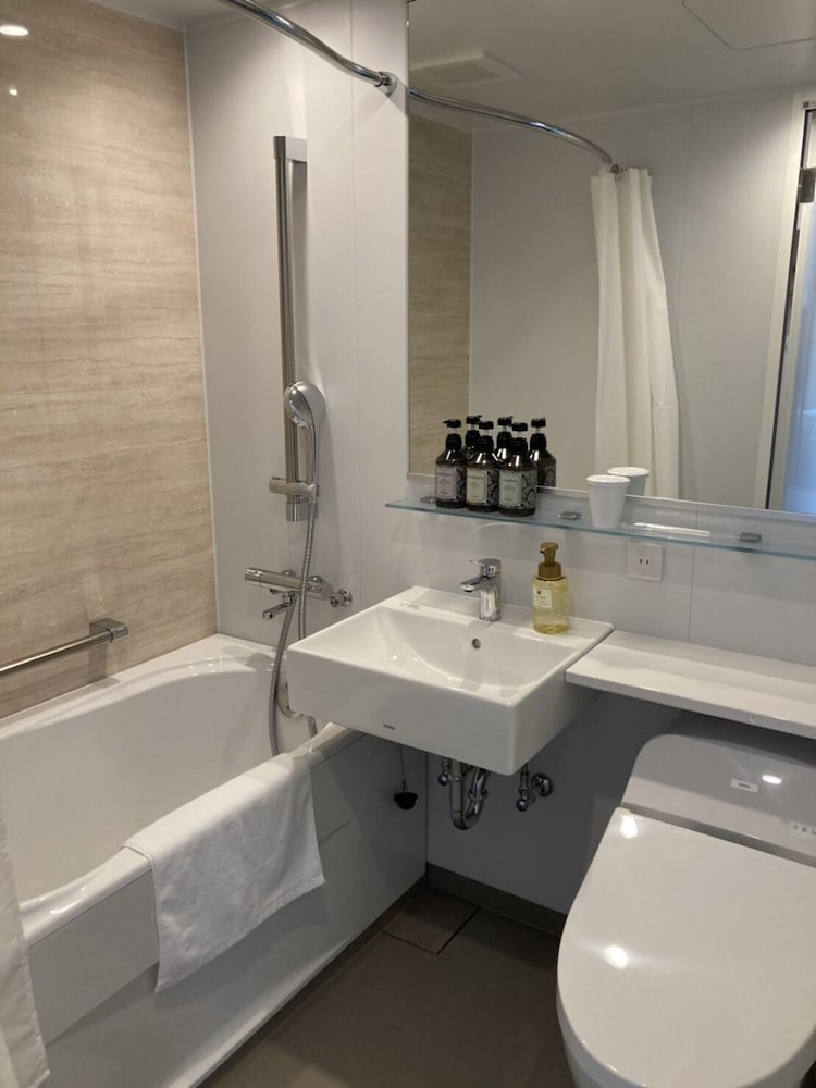 Single Room, Non Smoking - Photo 5