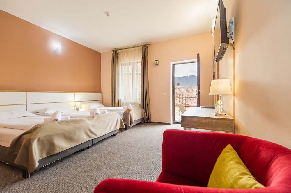 Standard Triple Room - Photo 2