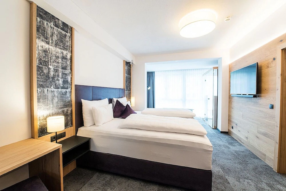 Deluxe Double Room (Rofan)