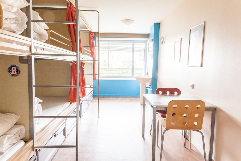 Shared Dormitory, Women only, Shared Bathroom (6 Bed Dorm) photo 1