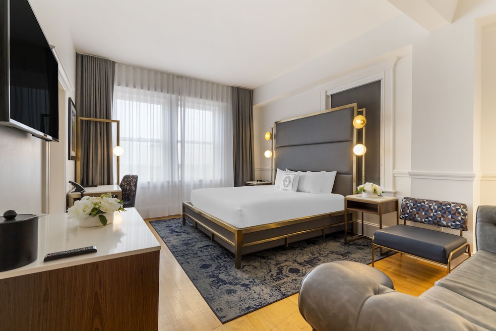 Junior Suite - Photo 1
