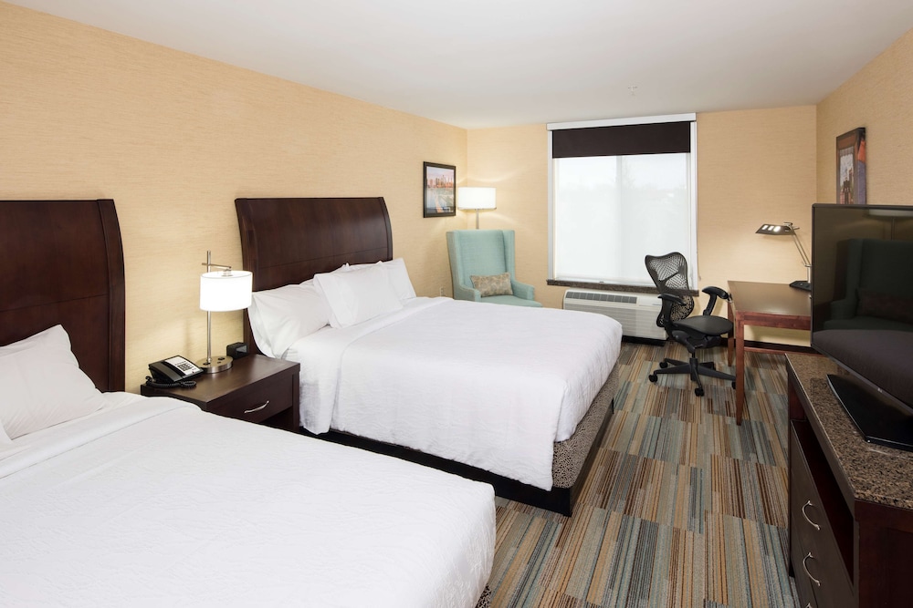 Room, 2 Queen Beds (Evolution) photo 1