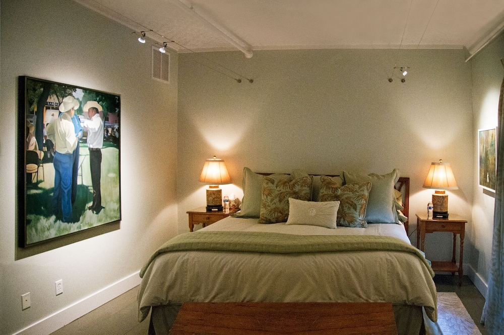 Live Oak King Room 3 photo 1