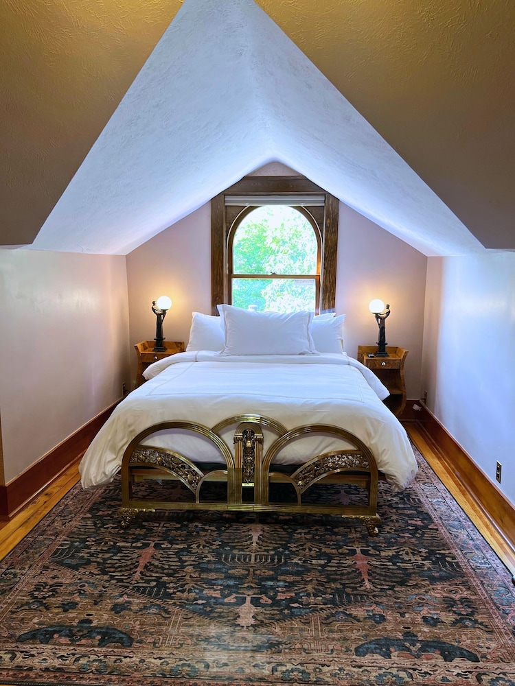 Norma Room photo 1