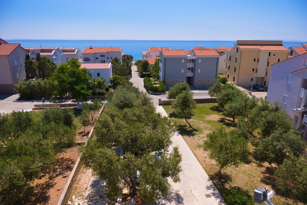 Apartment (Boris - 150 m from beach - A4(2+2))