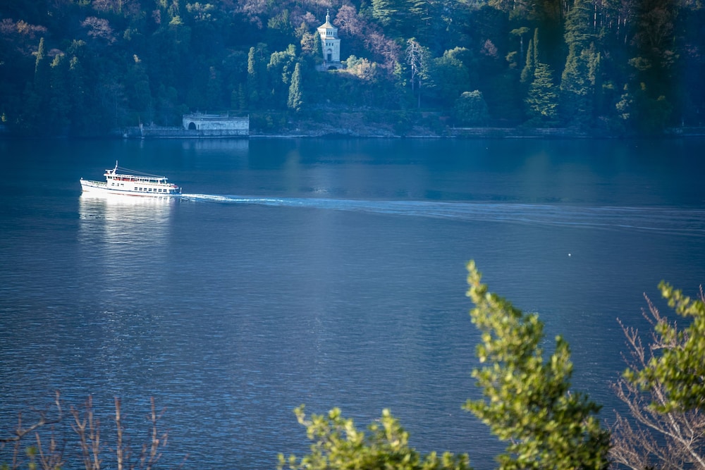 Junior Suite, Lake View (Ambra) - Photo 6