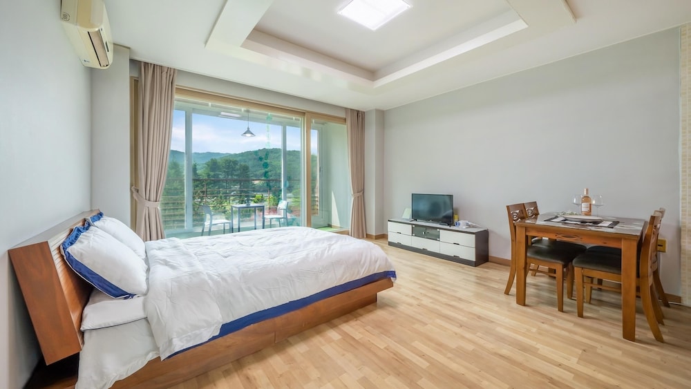 Basic Room, 1 Bedroom (C_201) photo 1