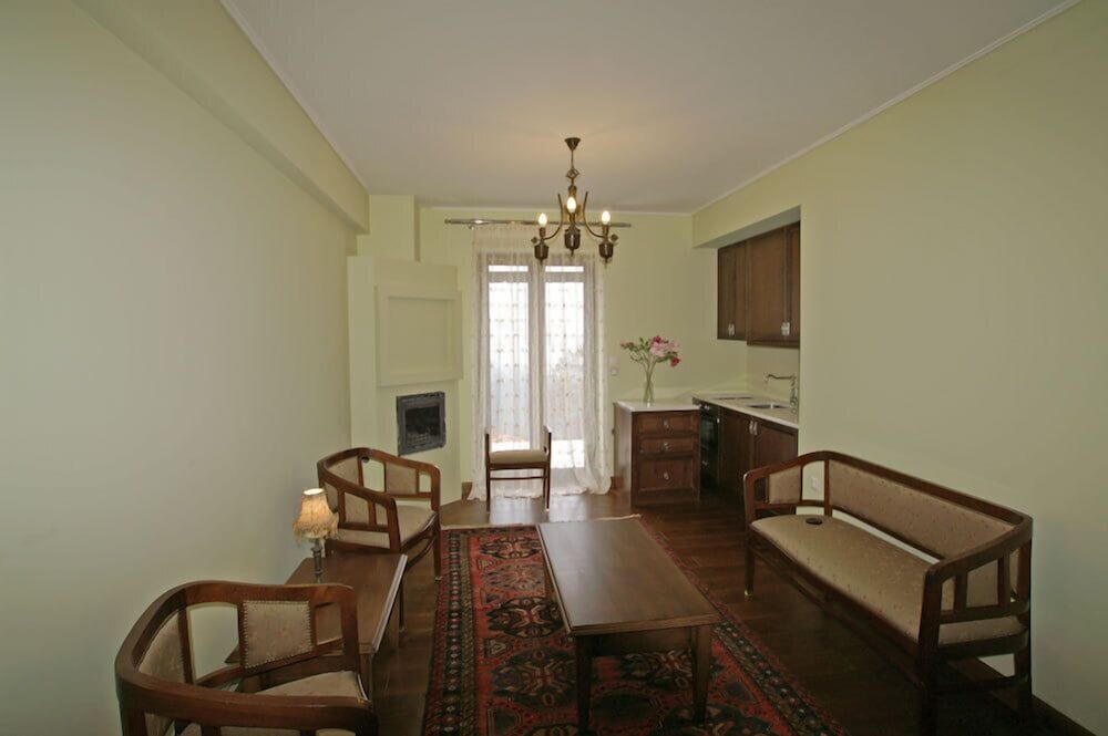 Superior Suite, Fireplace photo 3