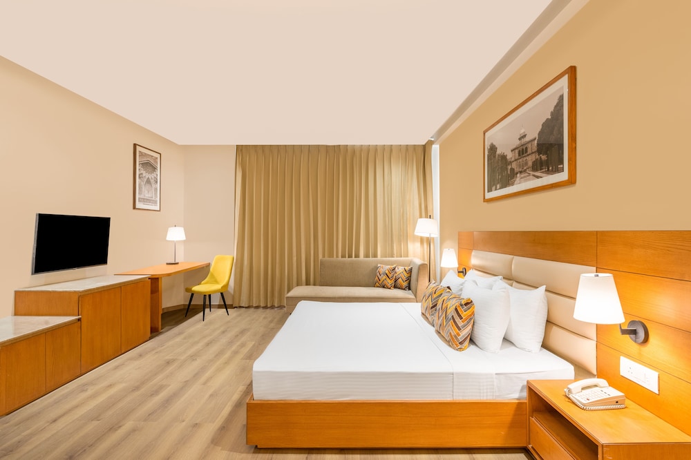 Executive Room - Photo 6