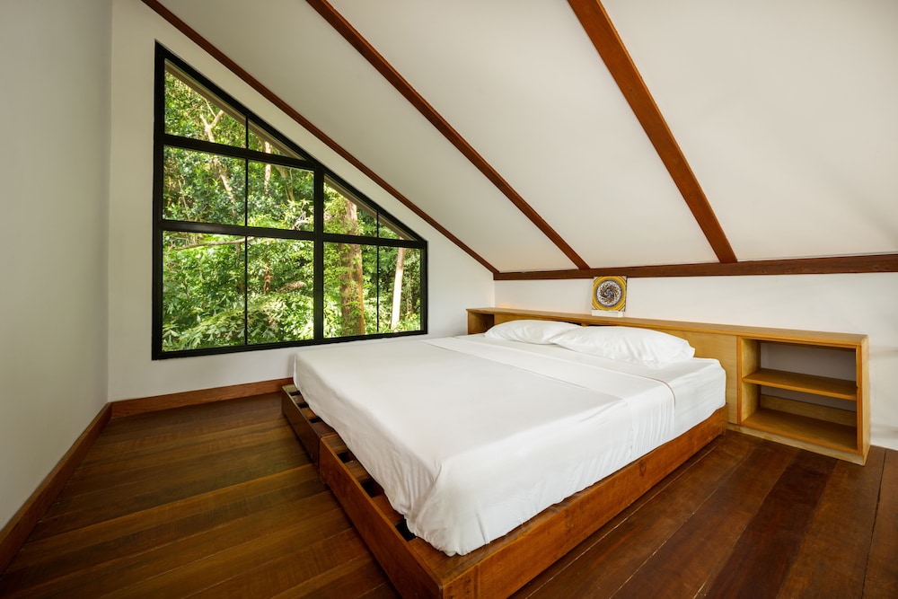 Deluxe Bungalow