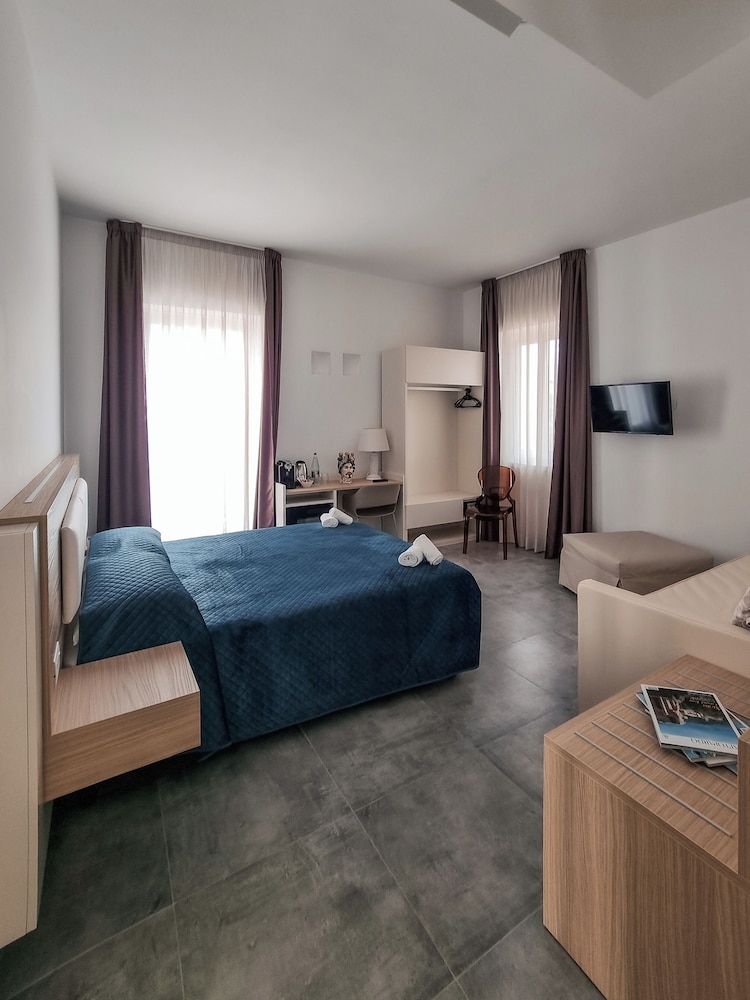 Standard Quadruple Room photo 1