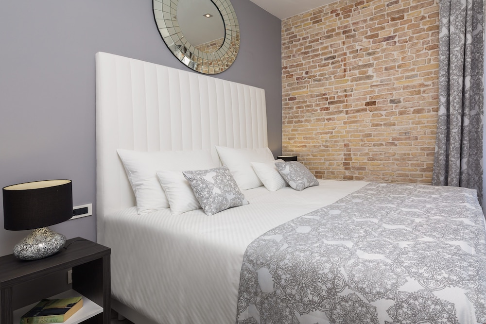 Luxury Double Room photo 1