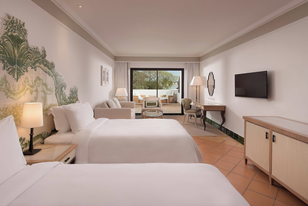 Grand Room, 2 Twin Beds, Resort View (Balcony)