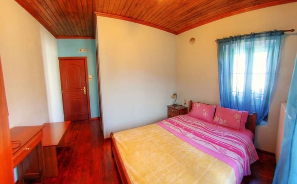 Double or Twin Room, 1 Queen Bed photo 1