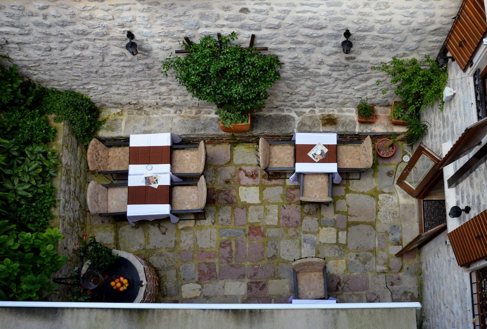 Twin Room, Garden View photo 2