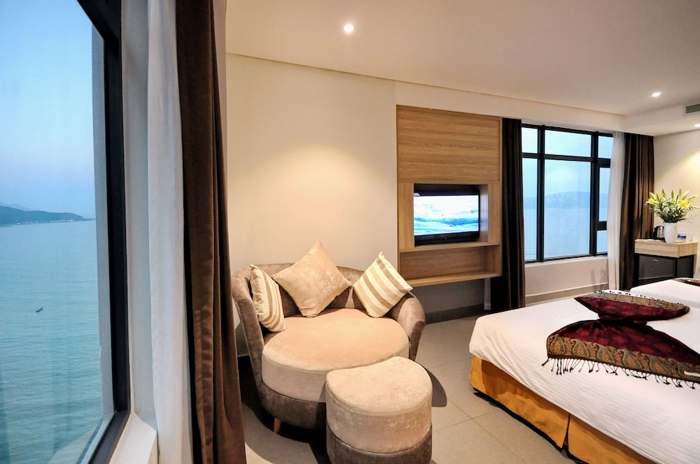 Premium Room, Sea View - Photo 14