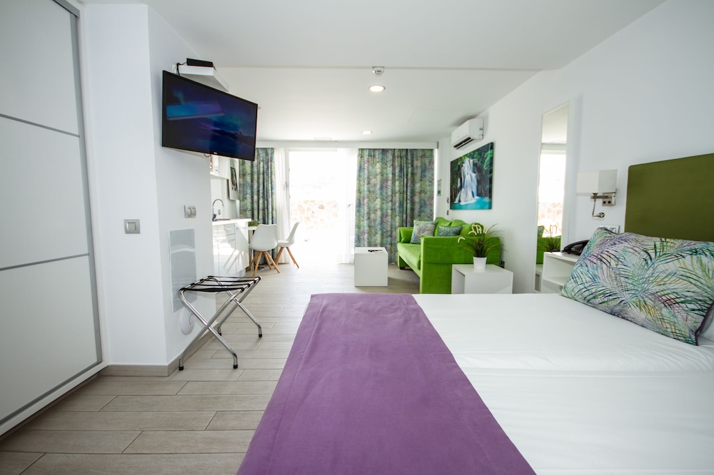 Premium Studio, Terrace (Single Use) photo 3